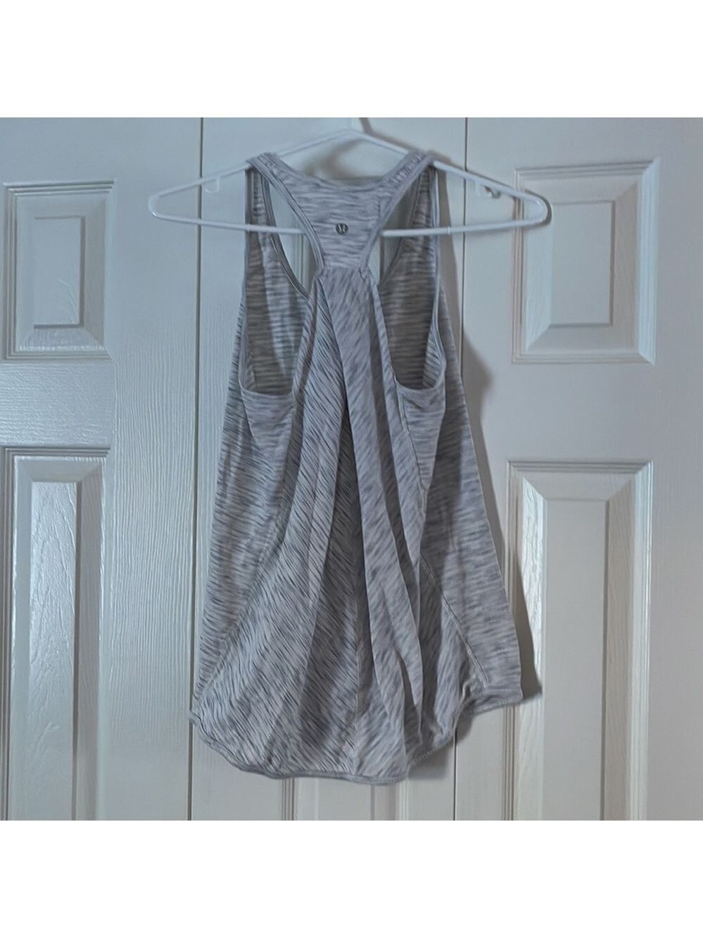 Lululemon Racer Back Tank Top ๐ฅฐ๐ฅฐ - Picture 2 of 3